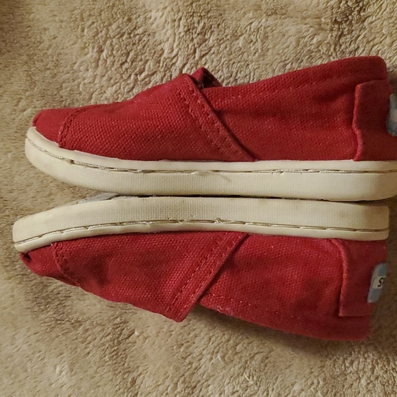 (3 For $20) Toms for kids - Picture 2 of 8